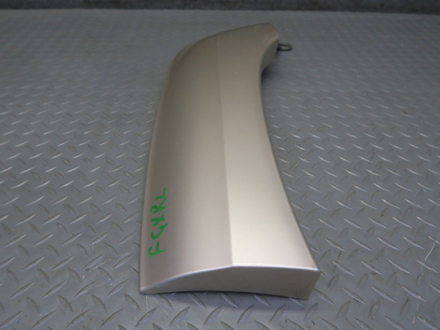 2003-2009 Lexus UZJ120L GX470 Rear Left Fender Flare Trim Molding Cover