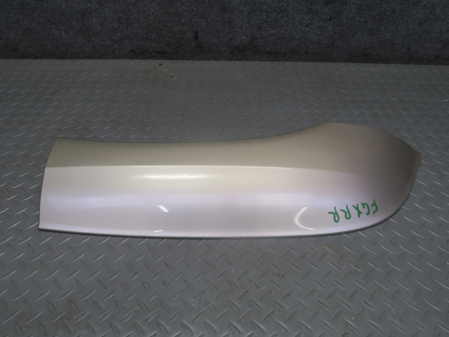 2003-2009 Lexus UZJ120L GX470 Rear Right Fender Flare Trim Molding Cover