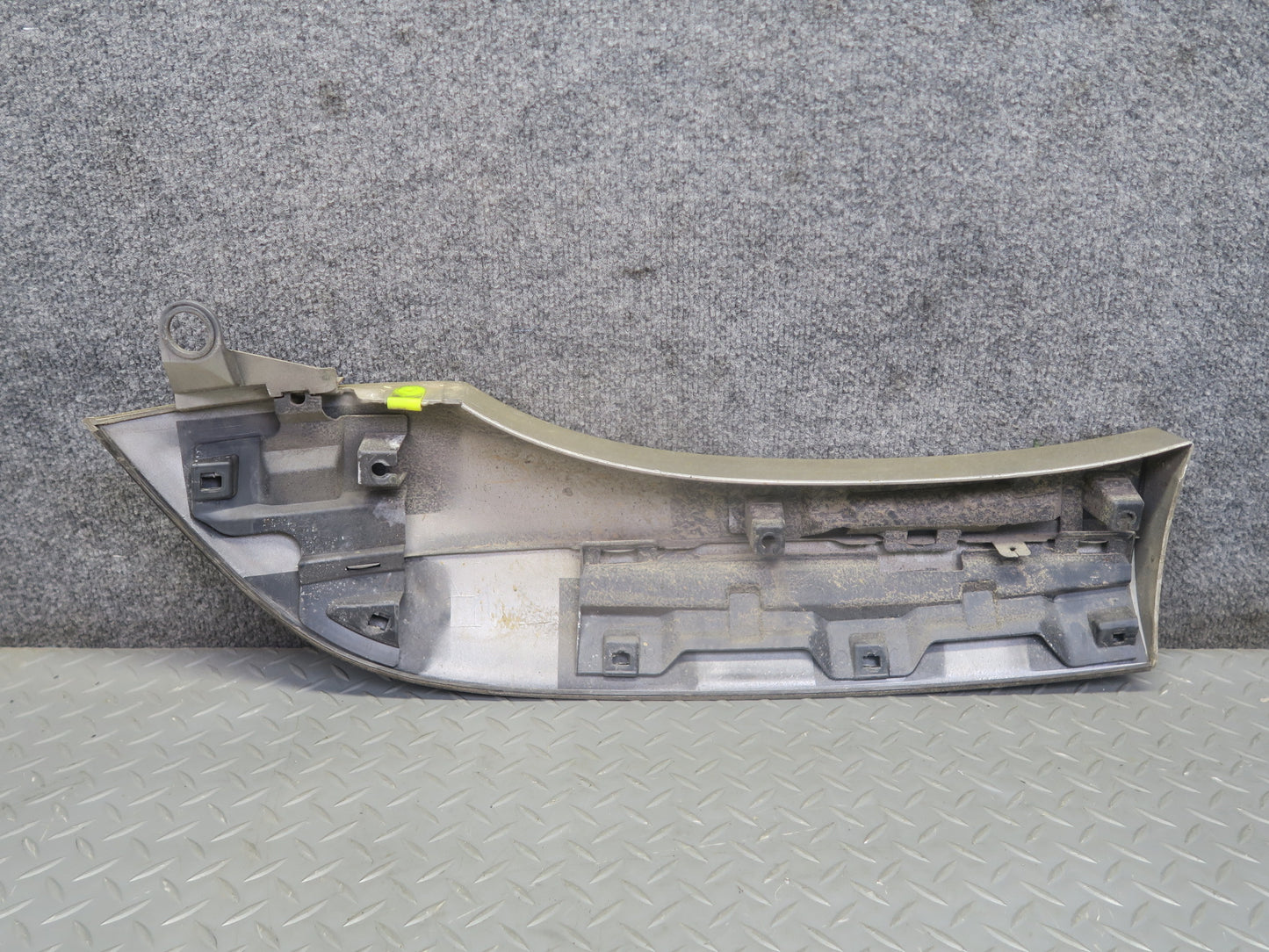 2003-2009 Lexus UZJ120L GX470 Rear Right Fender Flare Trim Molding Cover