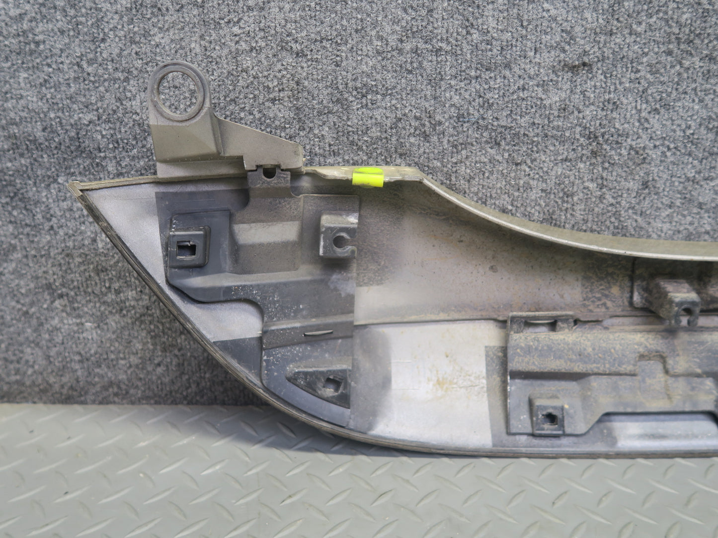 2003-2009 Lexus UZJ120L GX470 Rear Right Fender Flare Trim Molding Cover