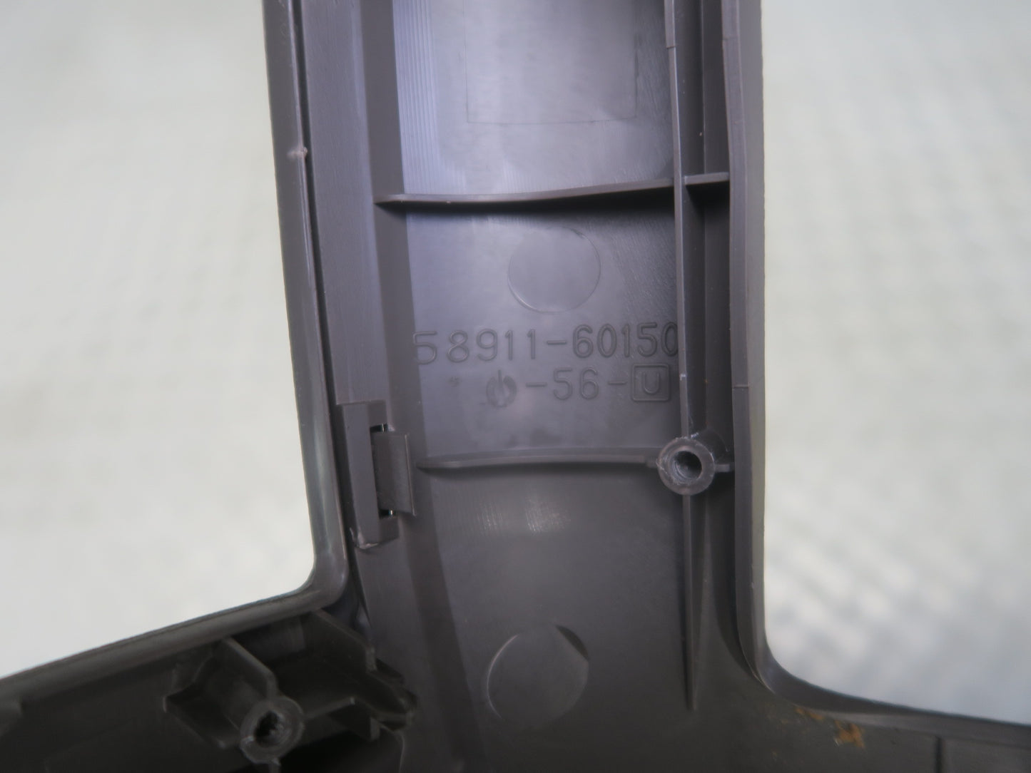 2003-2009 Lexus UZJ120L GX470 Rear Center Console Frame Trim Cover Panel