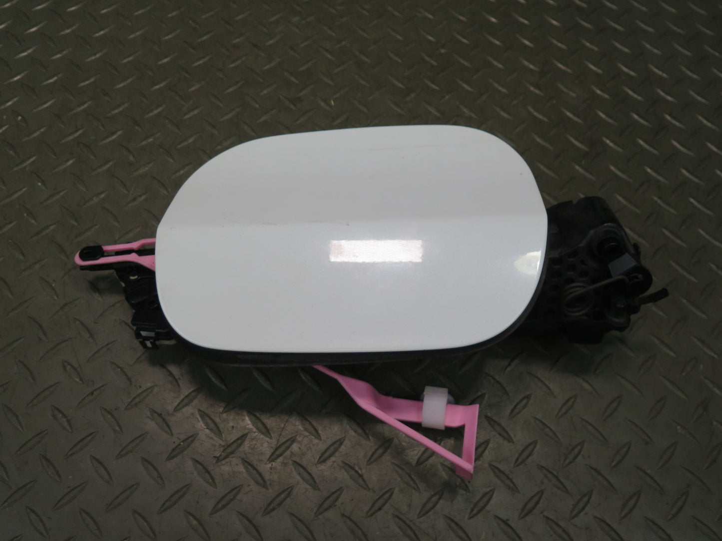 15-25 Lexus GSC16L RC350 RC300 Fuel Tank Filler Door Lid Cover White w Cap OEM
