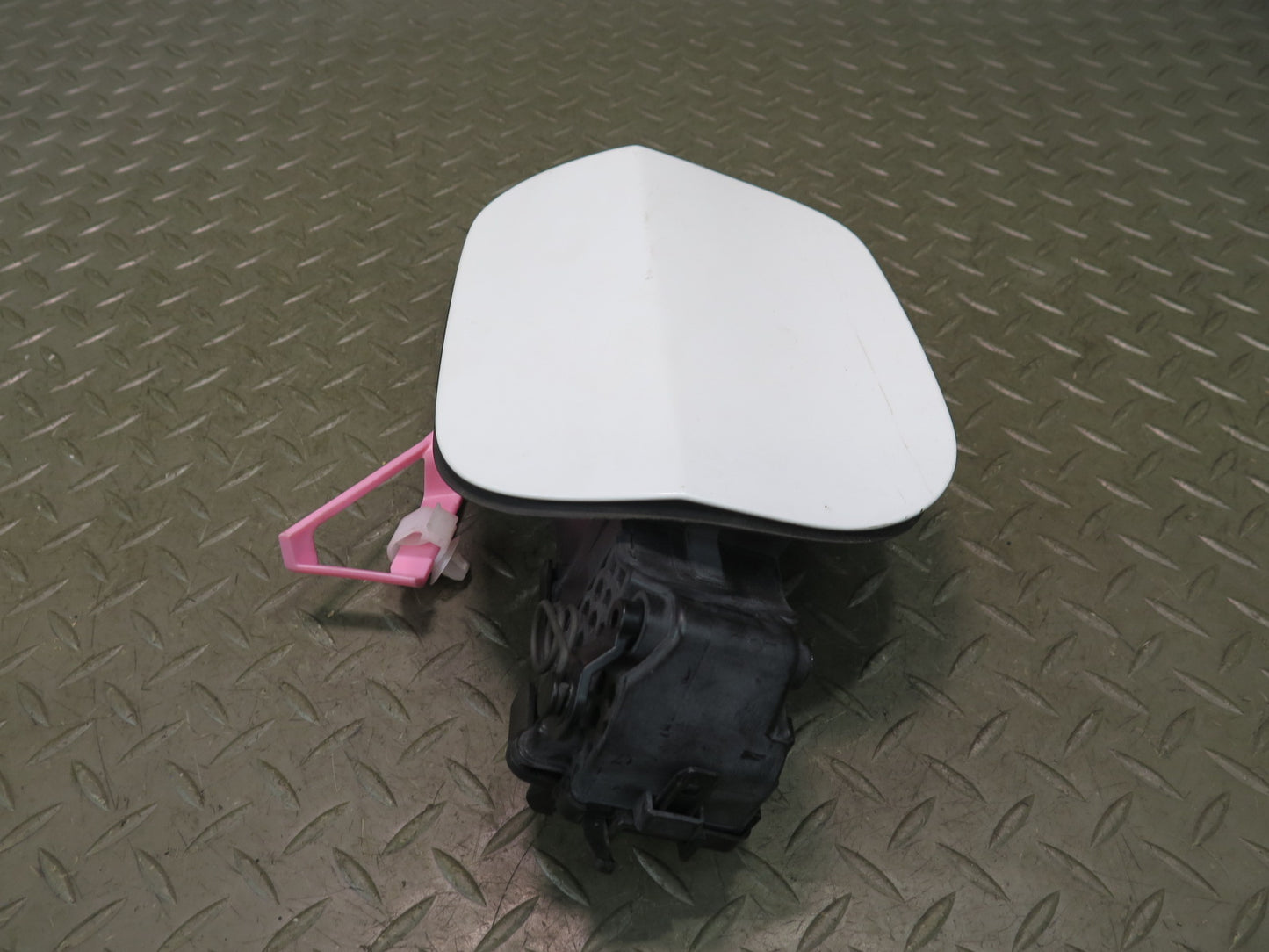 15-25 Lexus GSC16L RC350 RC300 Fuel Tank Filler Door Lid Cover White w Cap OEM