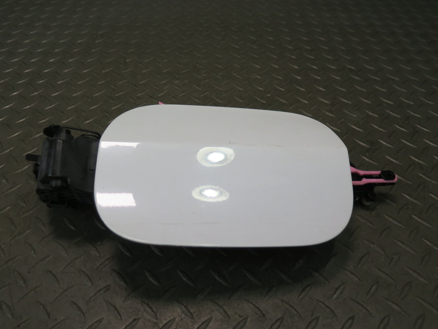 15-25 Lexus GSC16L RC350 RC300 Fuel Tank Filler Door Lid Cover White w Cap OEM