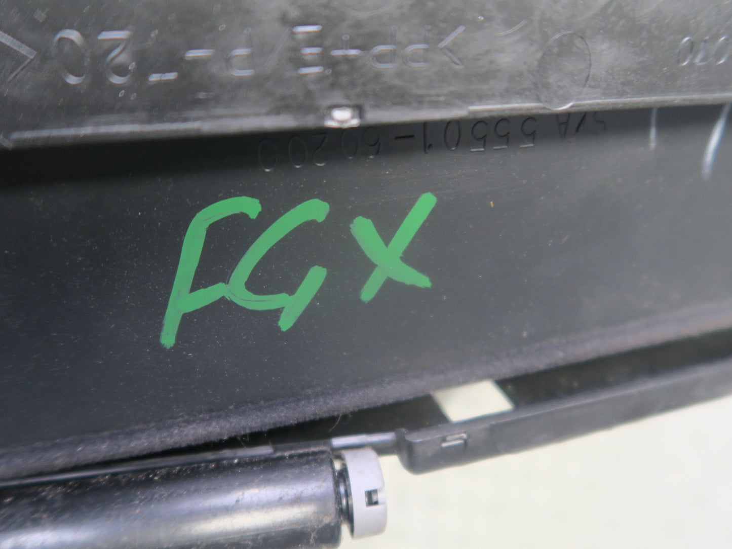 2003-2009 Lexus UZJ120L GX470 Dash Glove Box Compartment Storage
