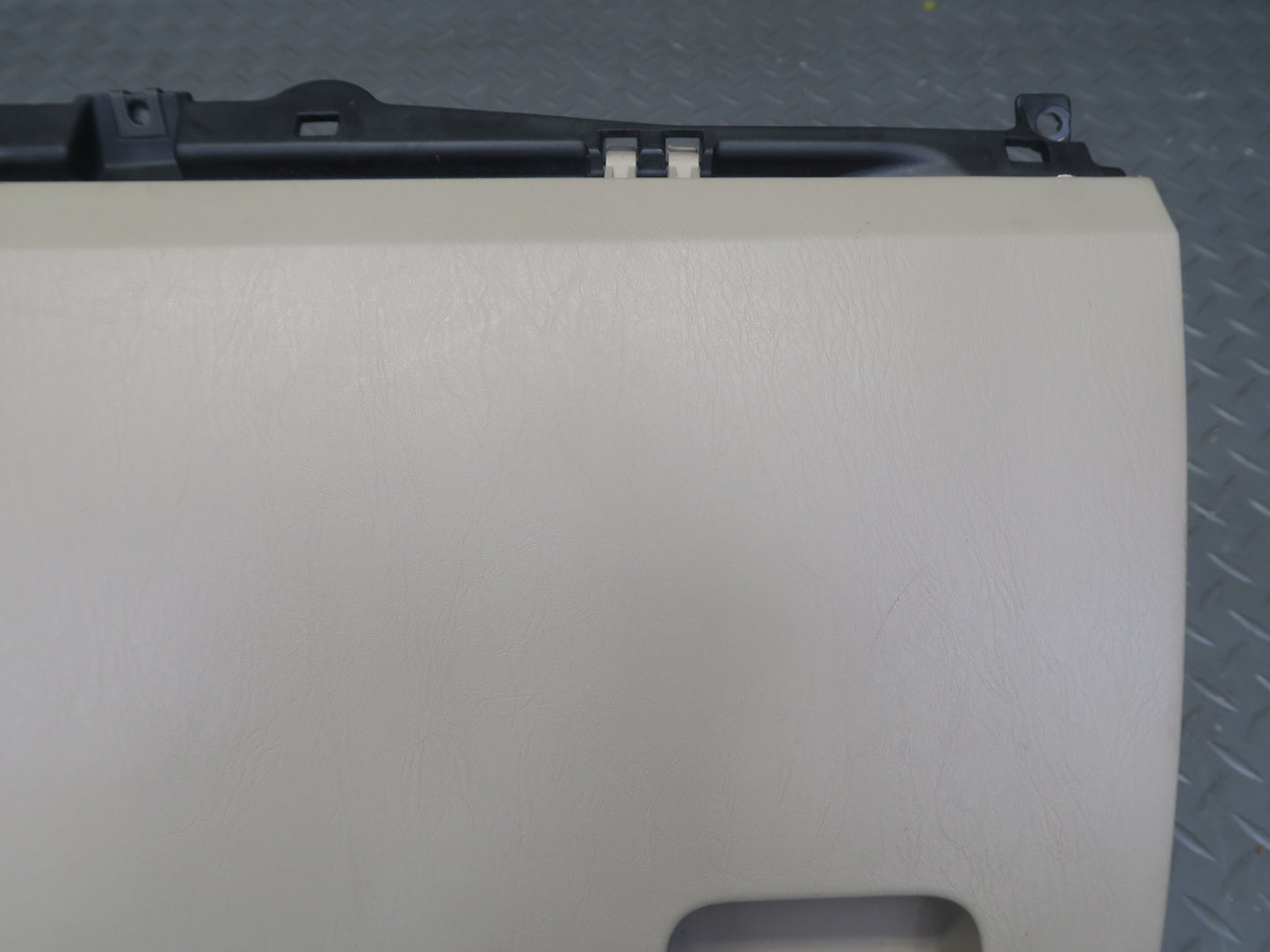 2003-2009 Lexus UZJ120L GX470 Dash Glove Box Compartment Storage