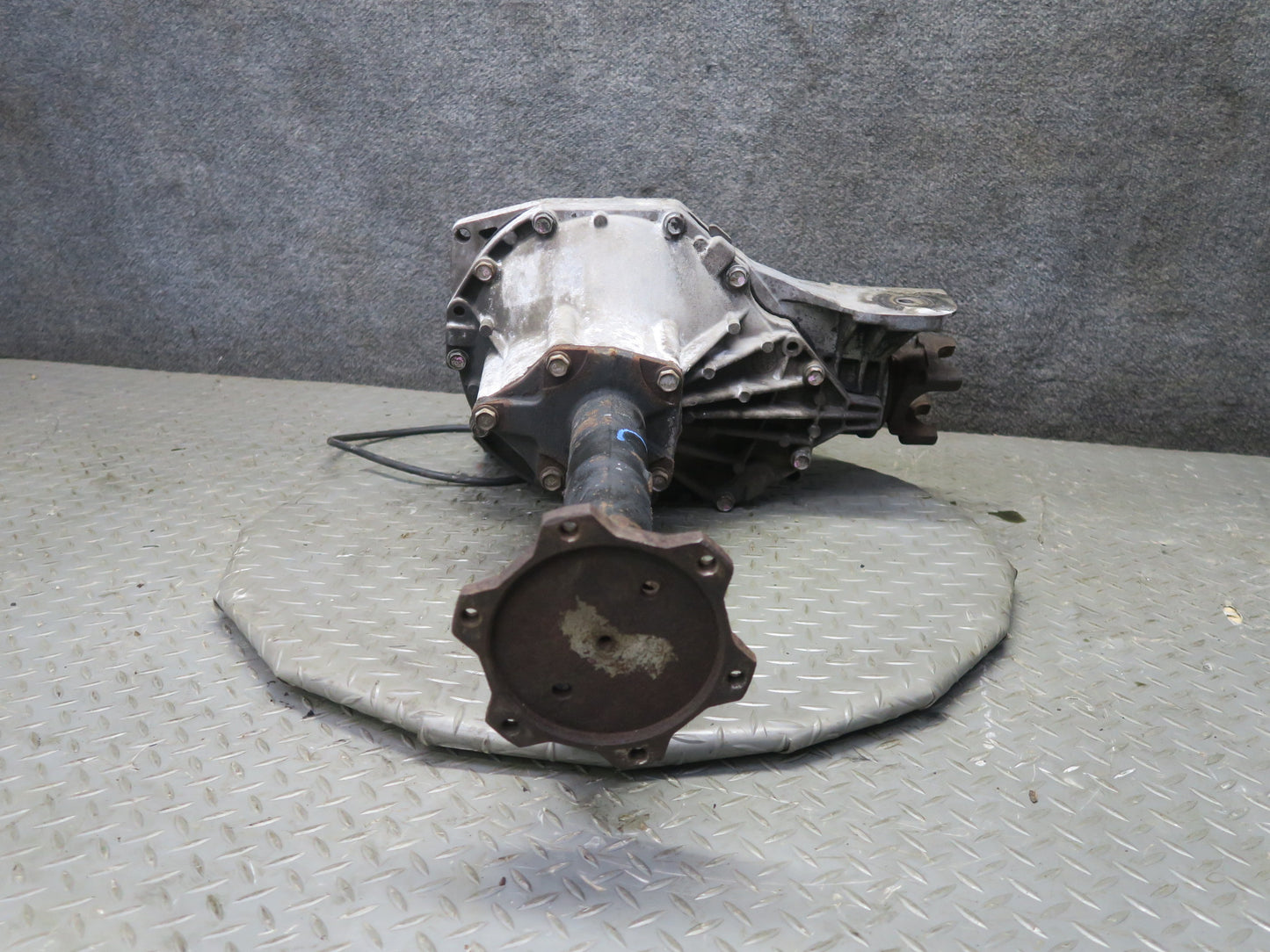 2003-2007 Hummer H2 4WD 4x4 Front Differential Carrier 4.10 Ratio