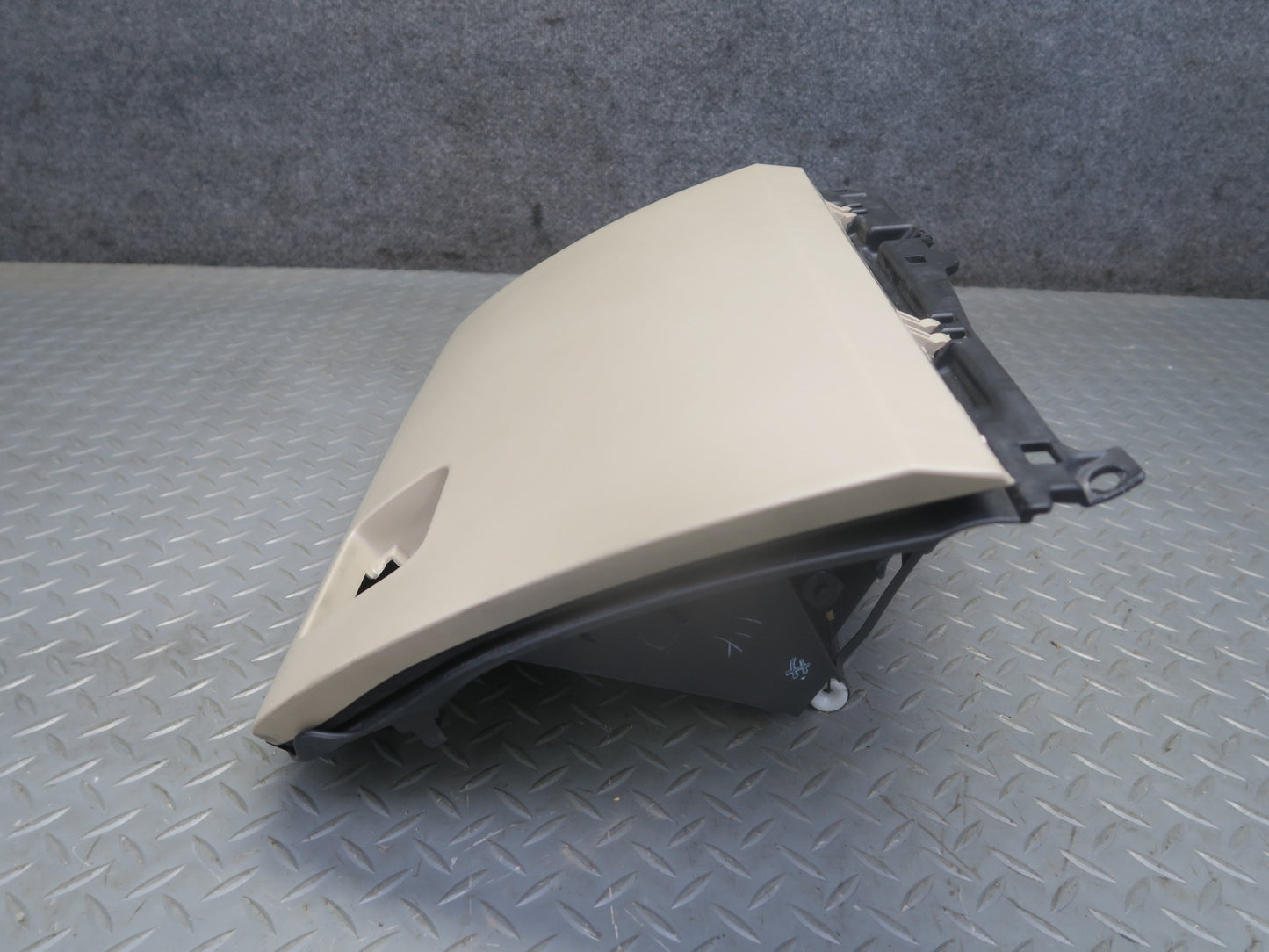 2003-2009 Lexus UZJ120L GX470 Dash Glove Box Compartment Storage