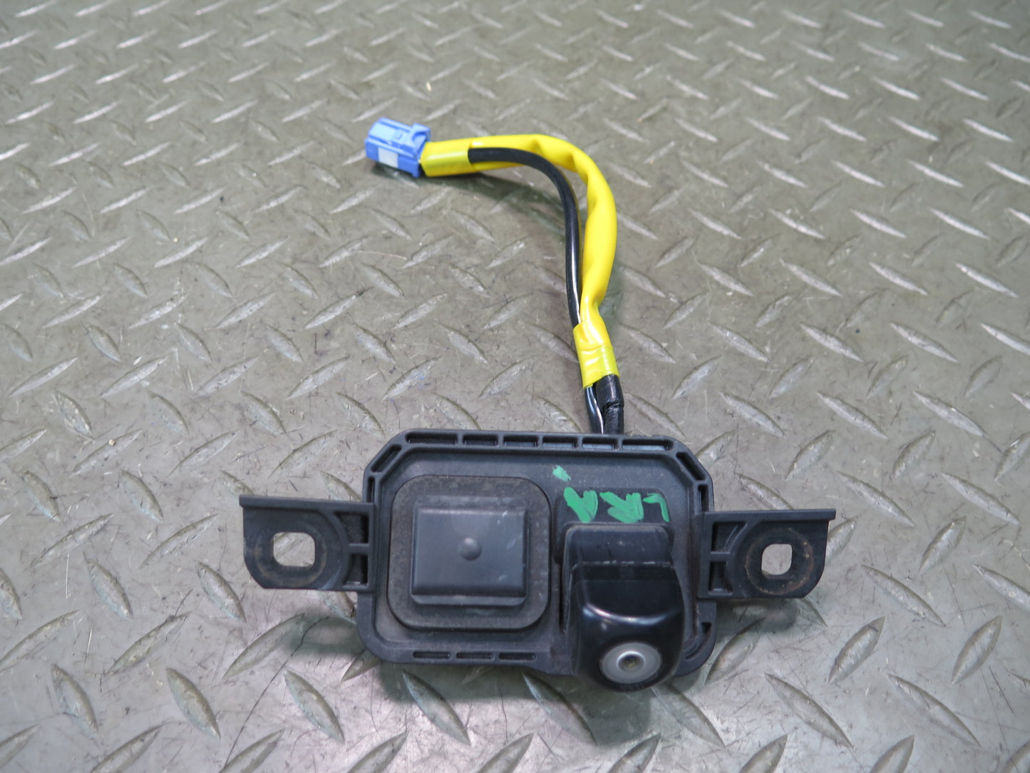 16-17 Lexus GSC16L RC350 RC300 Trunk Lid Rear View Camera & Release Switch OEM
