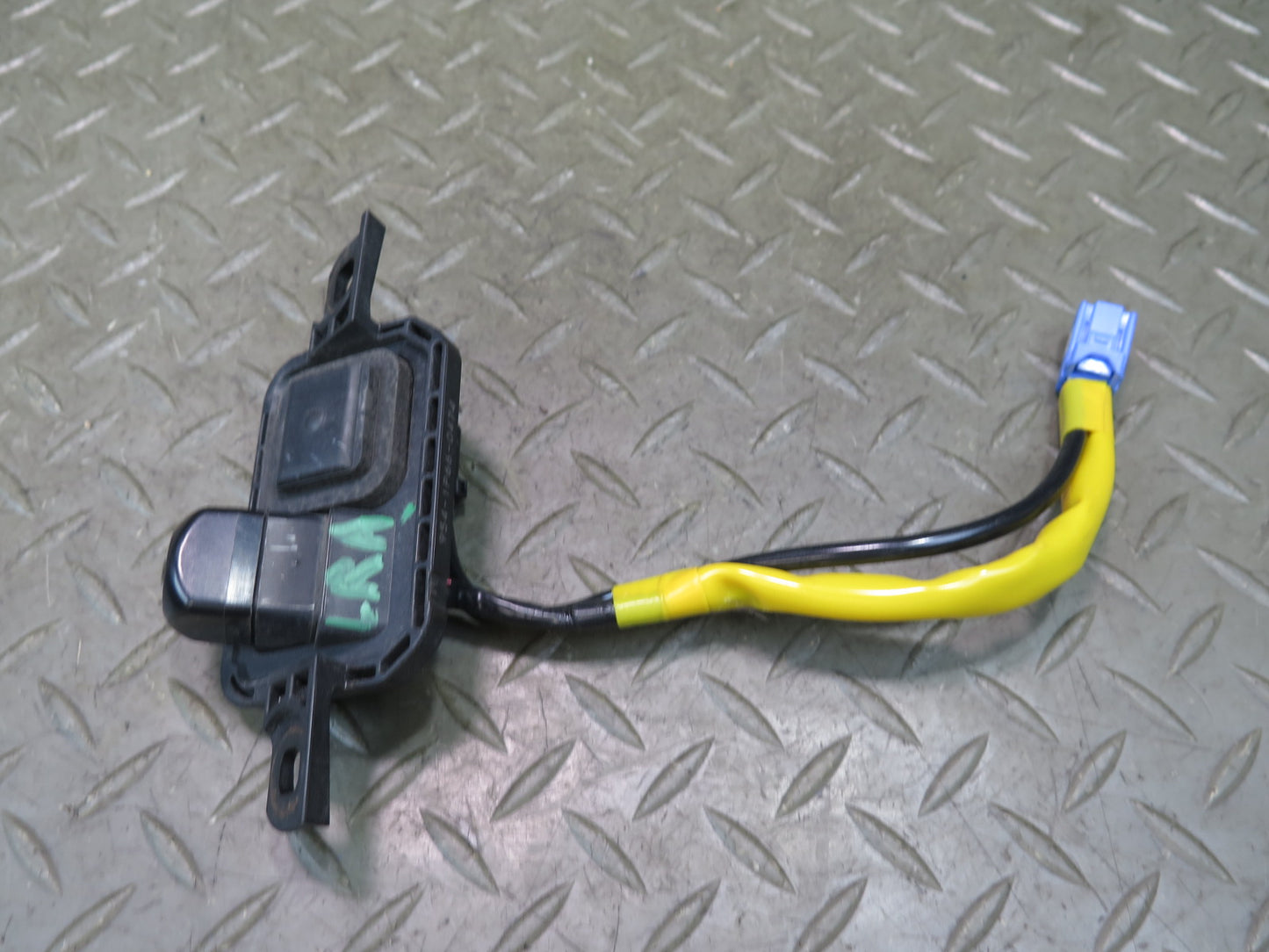 16-17 Lexus GSC16L RC350 RC300 Trunk Lid Rear View Camera & Release Switch OEM