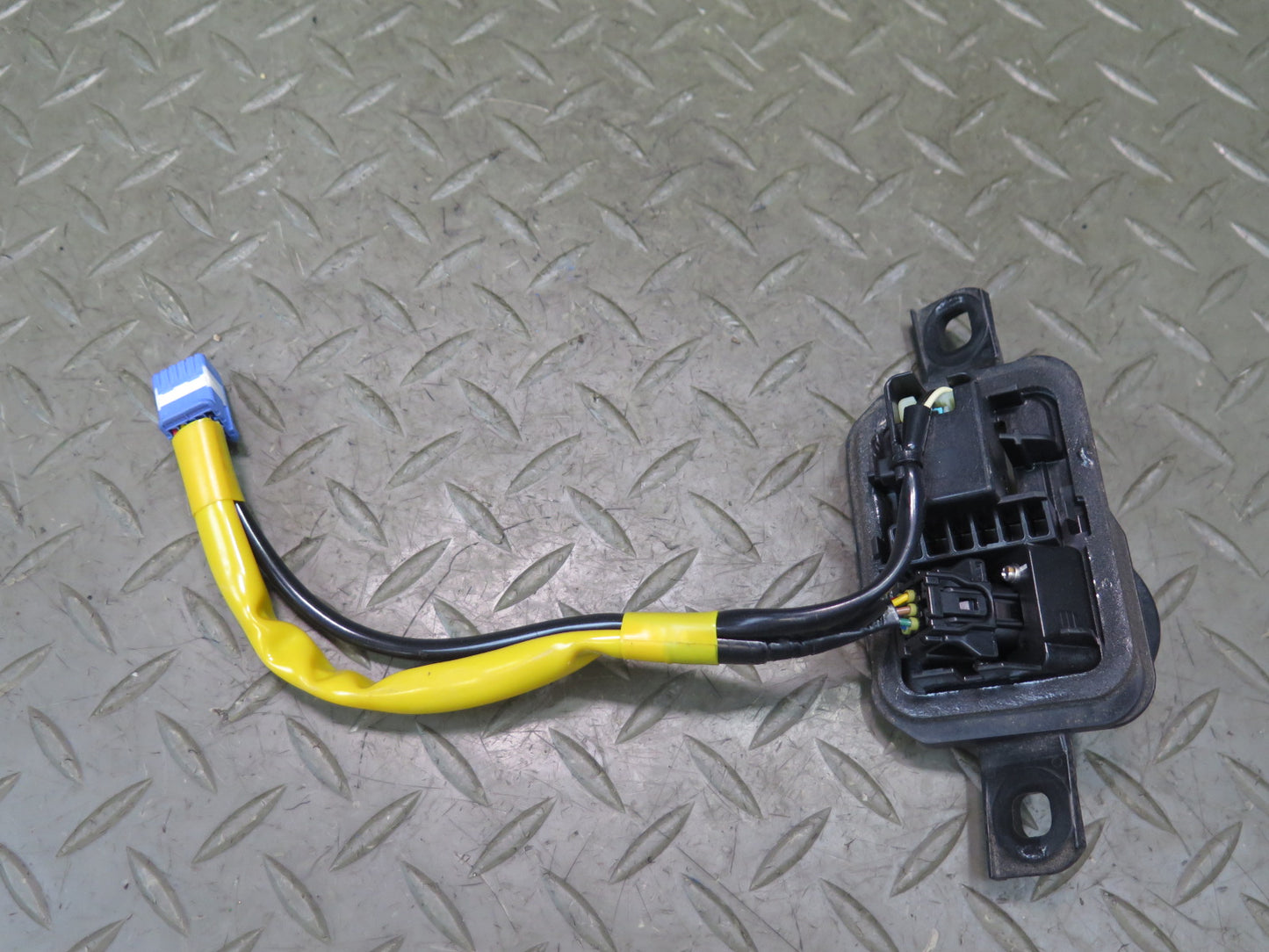 16-17 Lexus GSC16L RC350 RC300 Trunk Lid Rear View Camera & Release Switch OEM