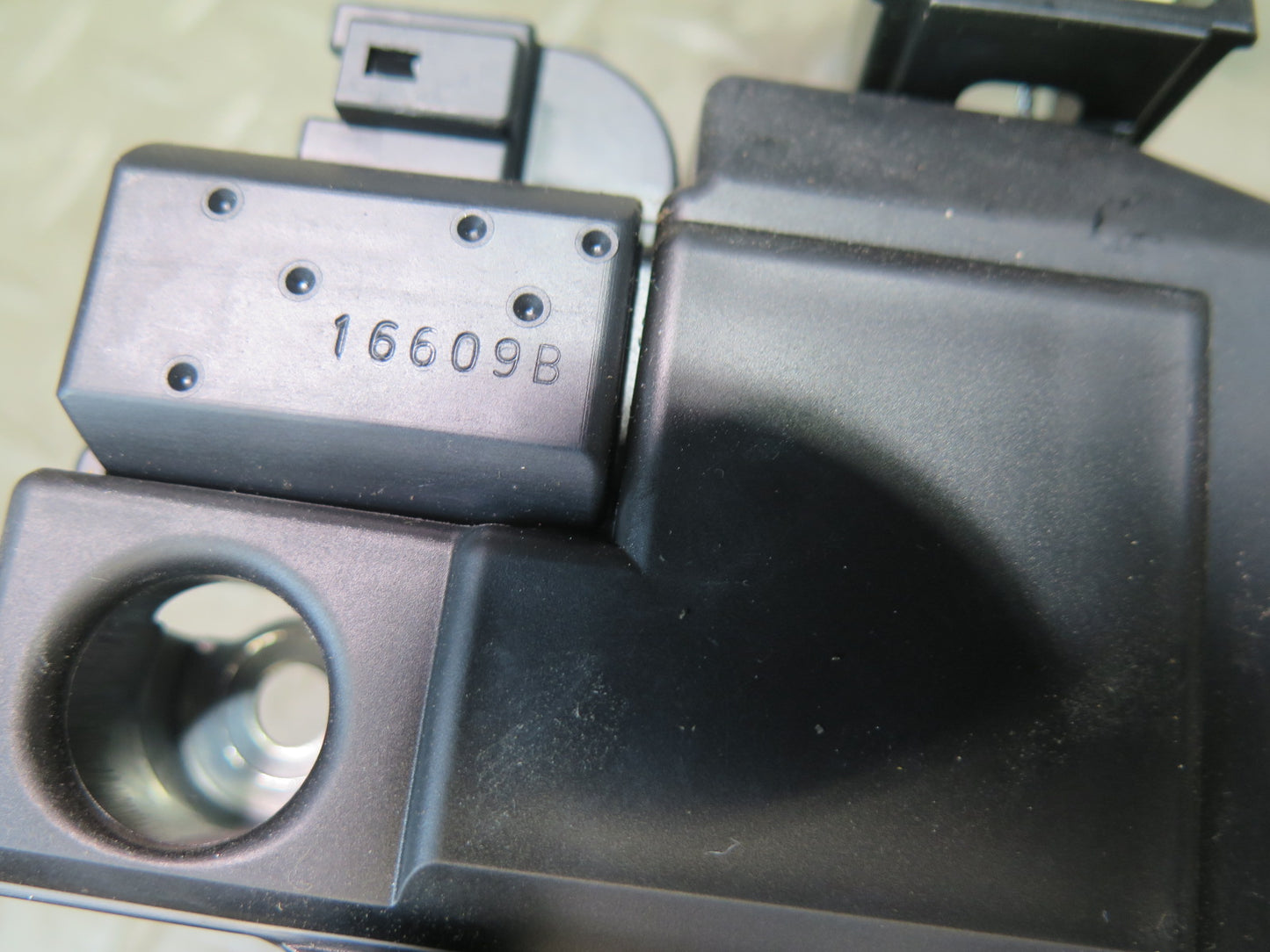 15-25 Lexus GSC16L RC300 Rear Trunk Lid Lock Latch Actuator OEM