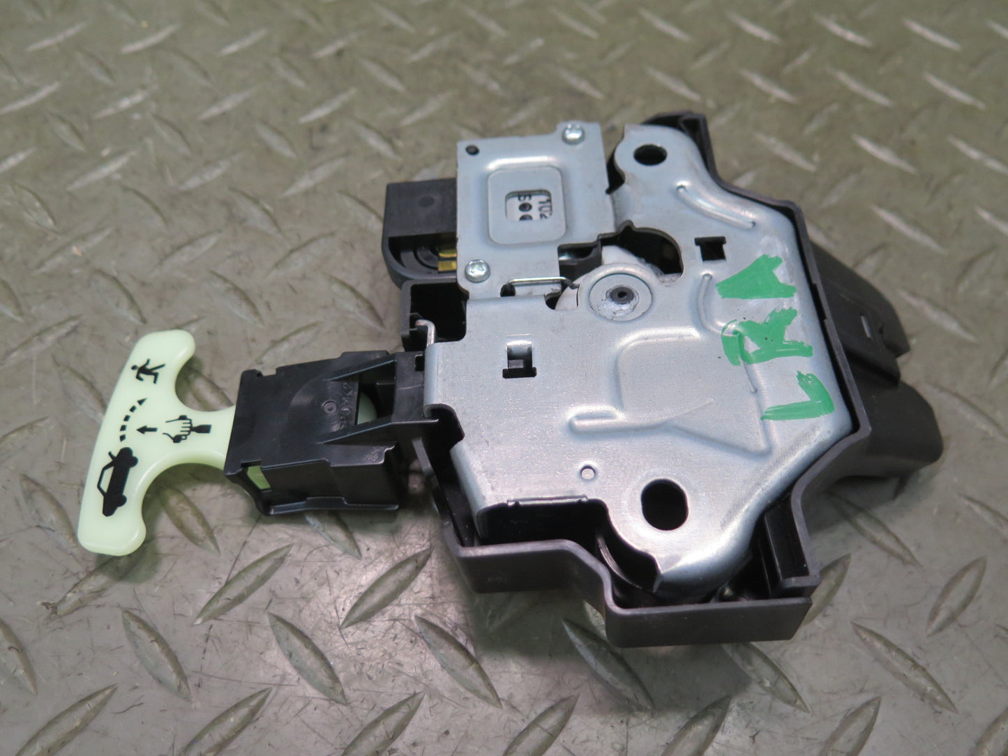 15-25 Lexus GSC16L RC300 Rear Trunk Lid Lock Latch Actuator OEM