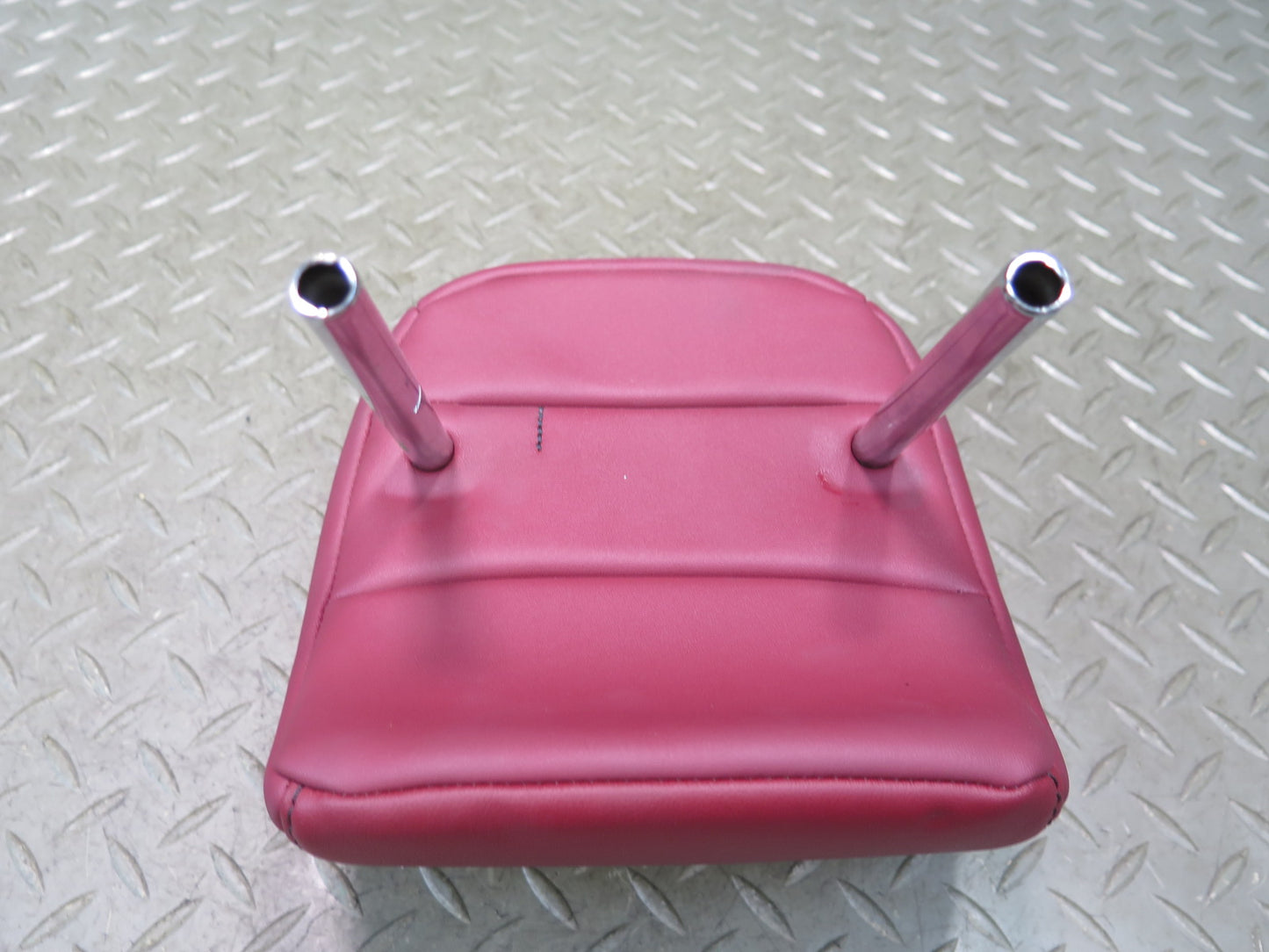 15-18 Lexus GSC16L RC350 RC300 F-sport Rear Left & Right Seat Headrest RED OEM