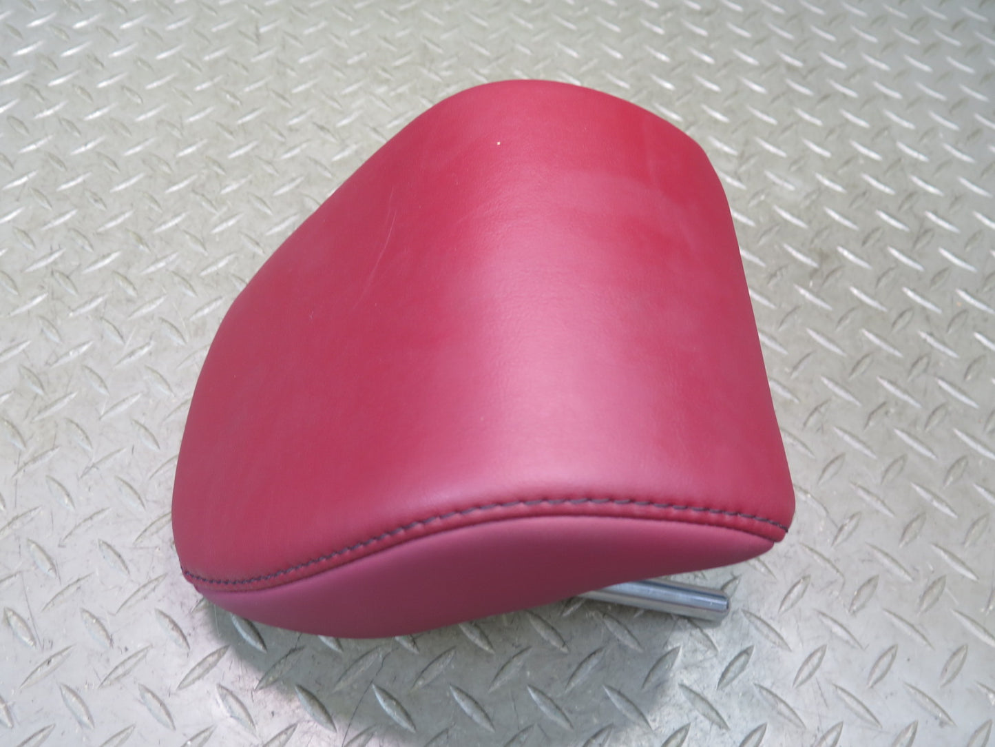15-18 Lexus GSC16L RC350 RC300 F-sport Rear Left & Right Seat Headrest RED OEM