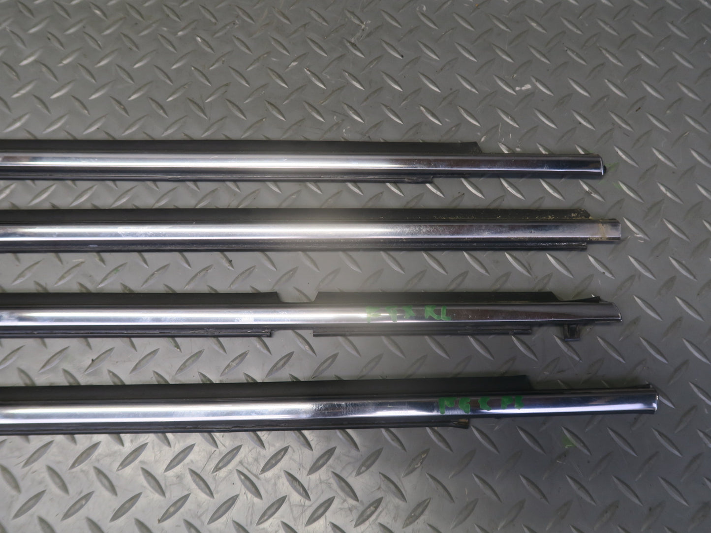 2003-2009 Lexus UZJ120L GX470 Door & Rear Quarter Window Belt Weatherstrip Set