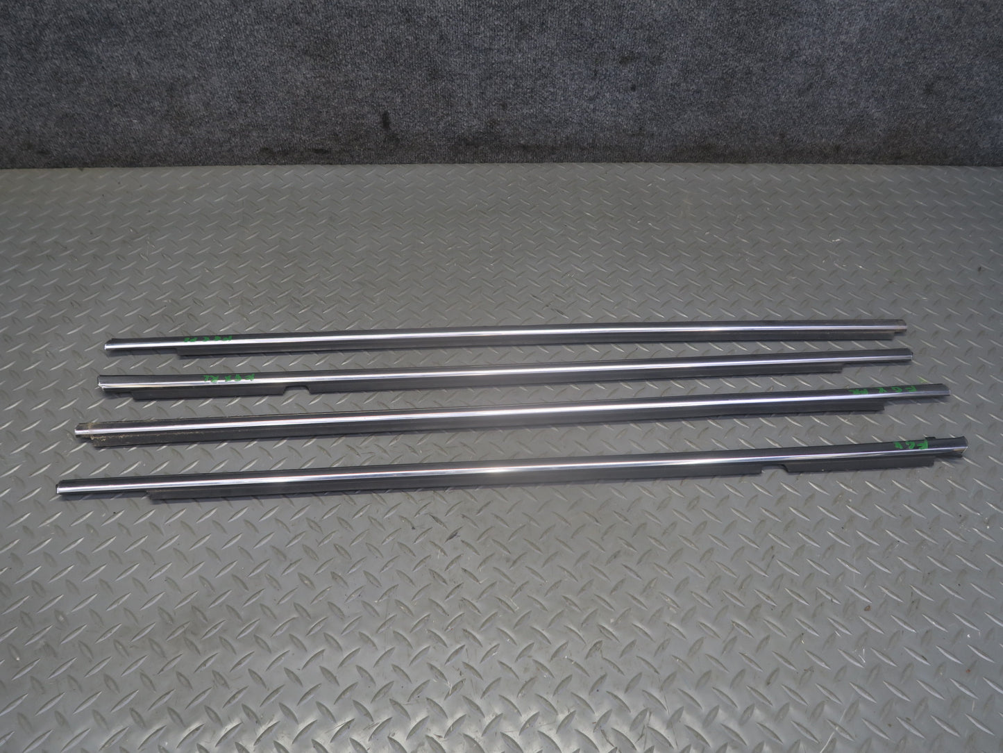 2003-2009 Lexus UZJ120L GX470 Door & Rear Quarter Window Belt Weatherstrip Set
