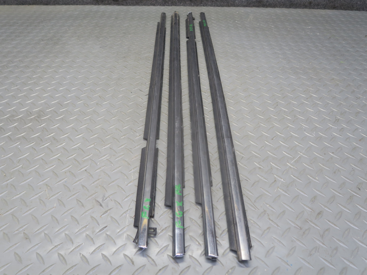 2003-2009 Lexus UZJ120L GX470 Door & Rear Quarter Window Belt Weatherstrip Set