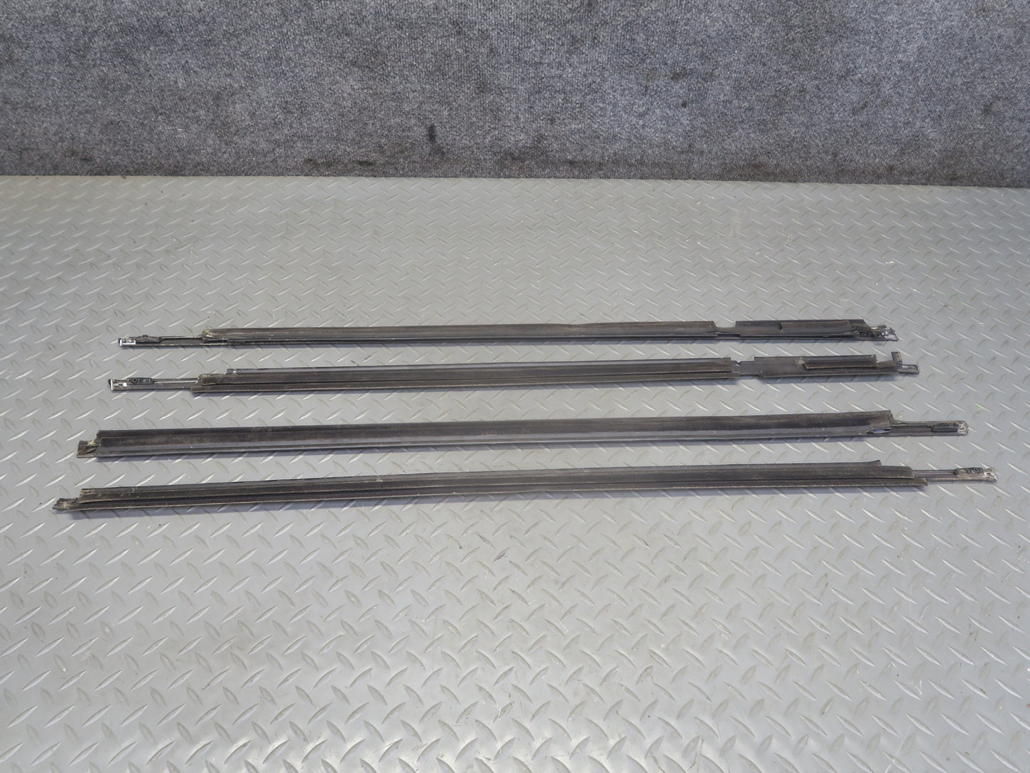2003-2009 Lexus UZJ120L GX470 Door & Rear Quarter Window Belt Weatherstrip Set
