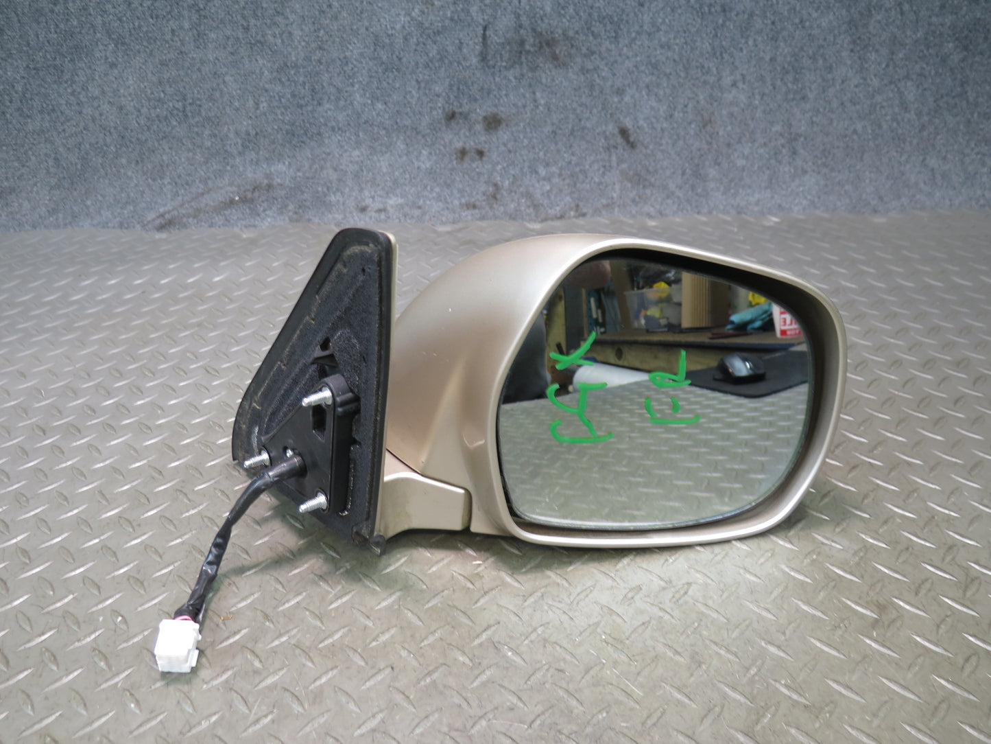 2003-2009 Lexus UZJ120L GX470 Right Door Exterior Heated Power Side View Mirror