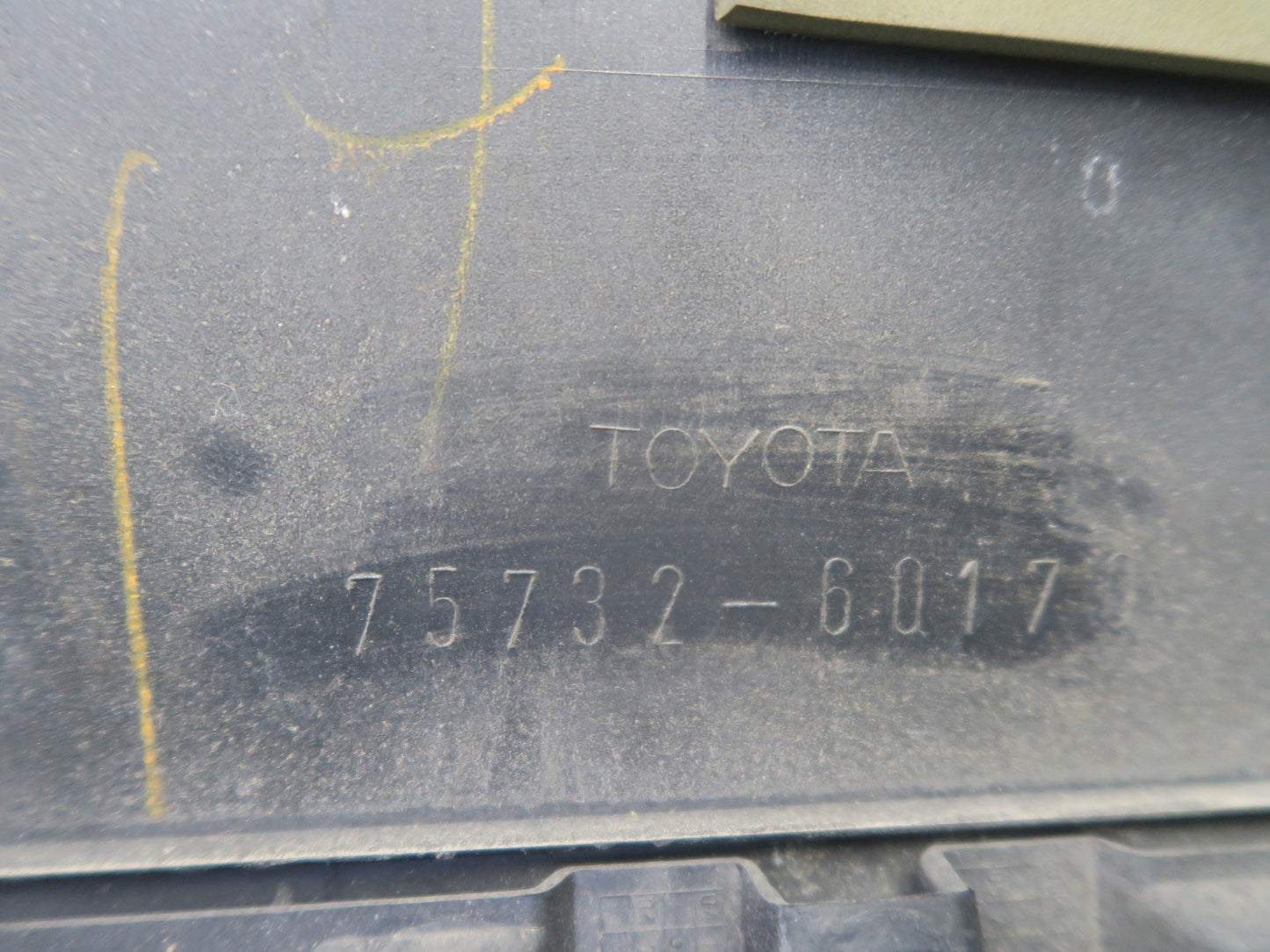 2003-2009 Lexus UZJ120L GX470 Front Left Door Trim Molding Cover 75732-60170