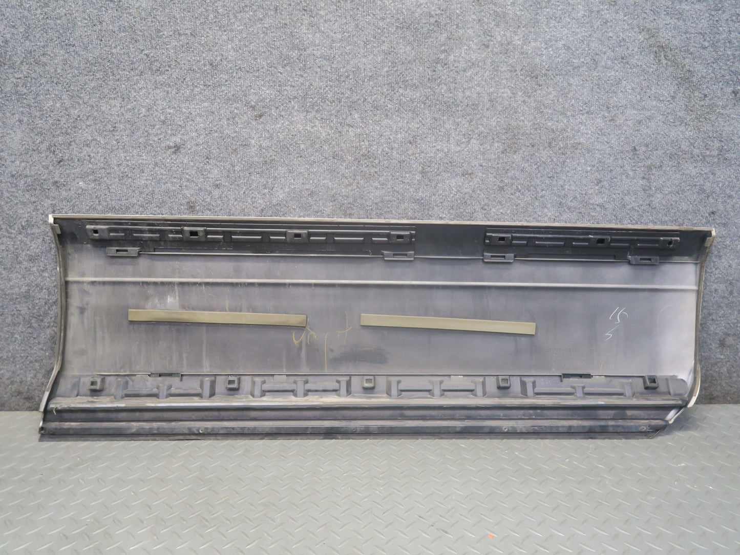 2003-2009 Lexus UZJ120L GX470 Front Left Door Trim Molding Cover 75732-60170