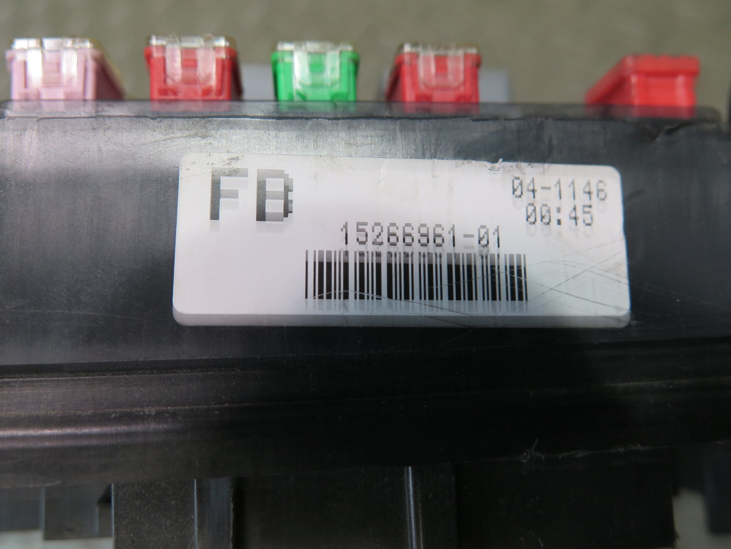 2004-2006 Hummer H2 Engine Fuse Relay Junction Box Block 15266961