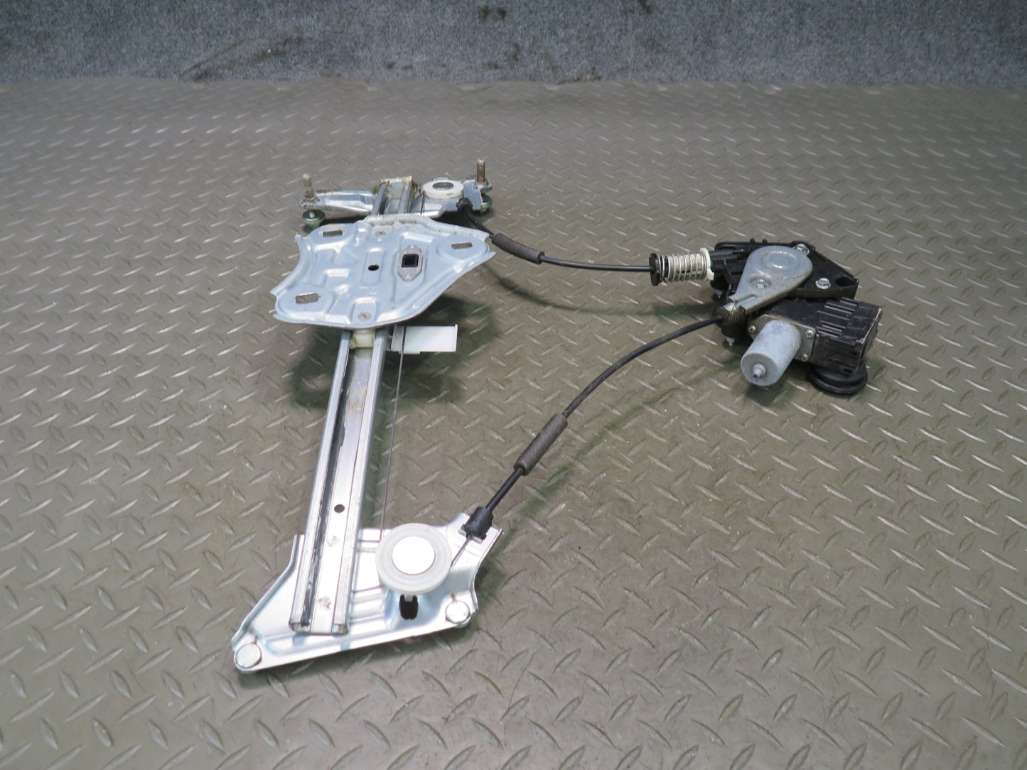 15-25 Lexus GSC16L RC350 RC300 Left Driver Door Window Regulator w Motor OEM