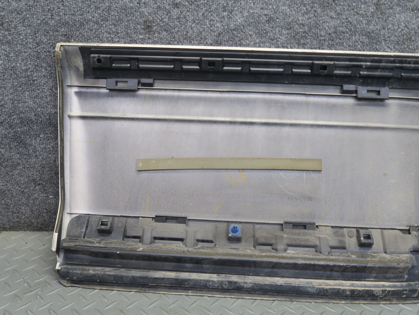 2003-2009 Lexus UZJ120L GX470 Rear Right Door Trim Molding Cover 75741-60210