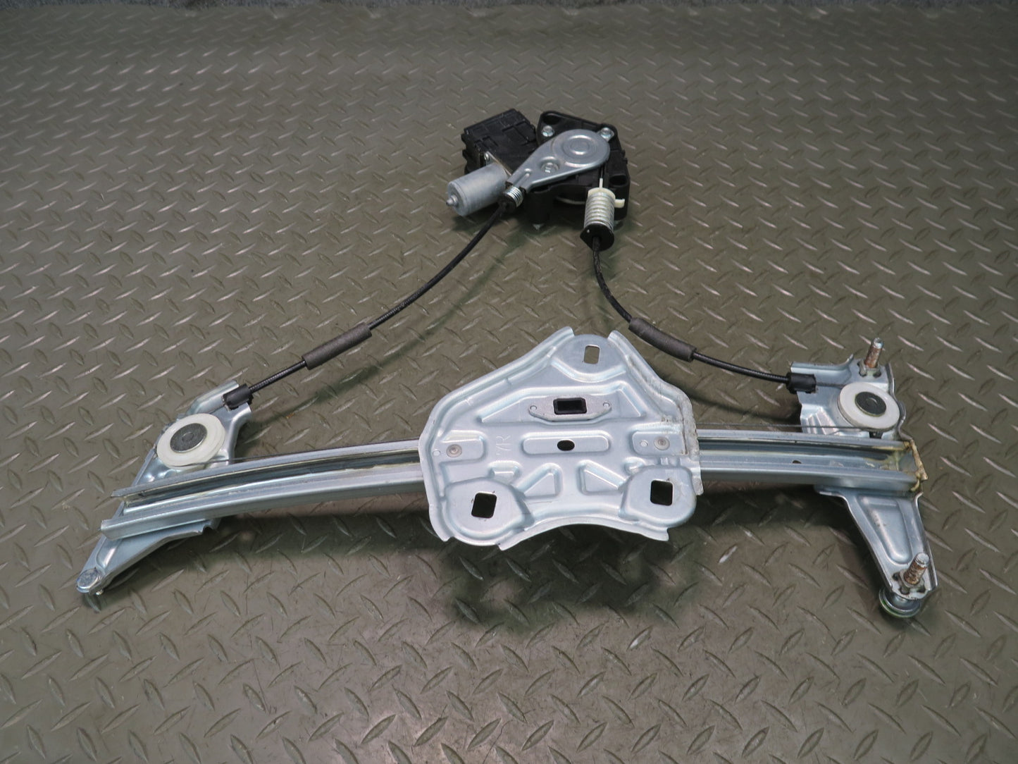 15-25 Lexus GSC16L RC350 RC300 Right Passenger Door Window Regulator w Motor OEM