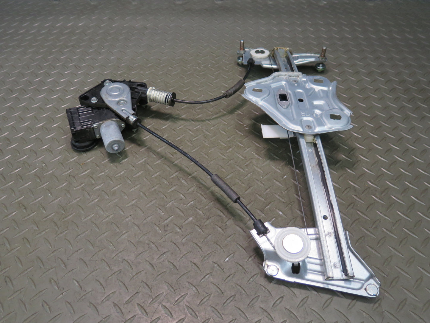 15-25 Lexus GSC16L RC350 RC300 Right Passenger Door Window Regulator w Motor OEM