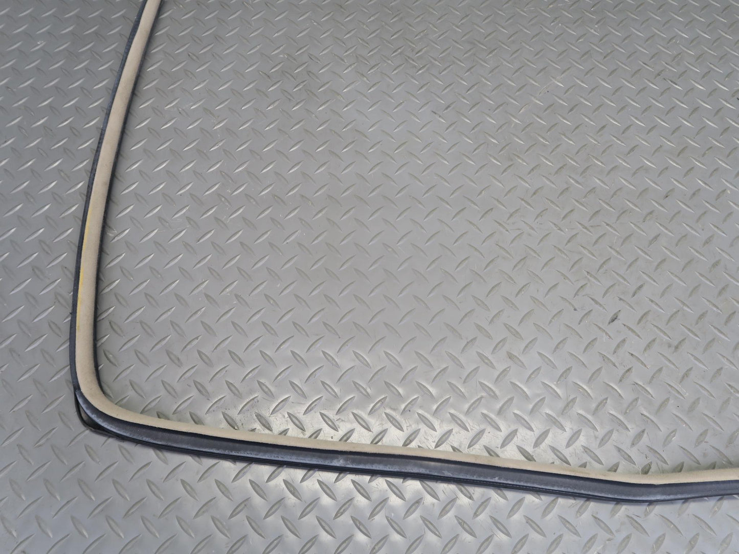 2003-2009 Lexus UZJ120L GX470 Rear Left Door Weatherstrip Rubber Seal Gasket