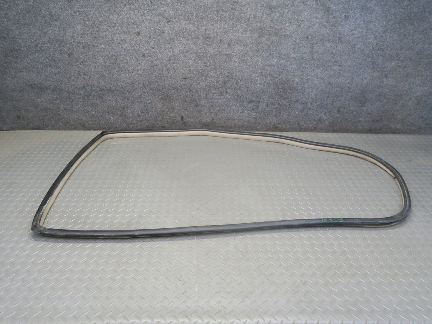 2003-2009 Lexus UZJ120L GX470 Rear Left Door Weatherstrip Rubber Seal Gasket