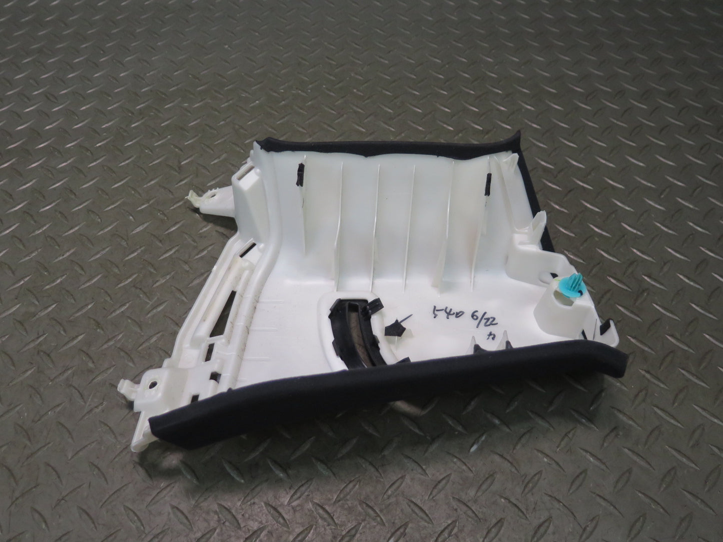 15-25 Lexus GSC16L RC350 RC300 Set of 2 Upper B Pillar Trim Cover Panel OEM