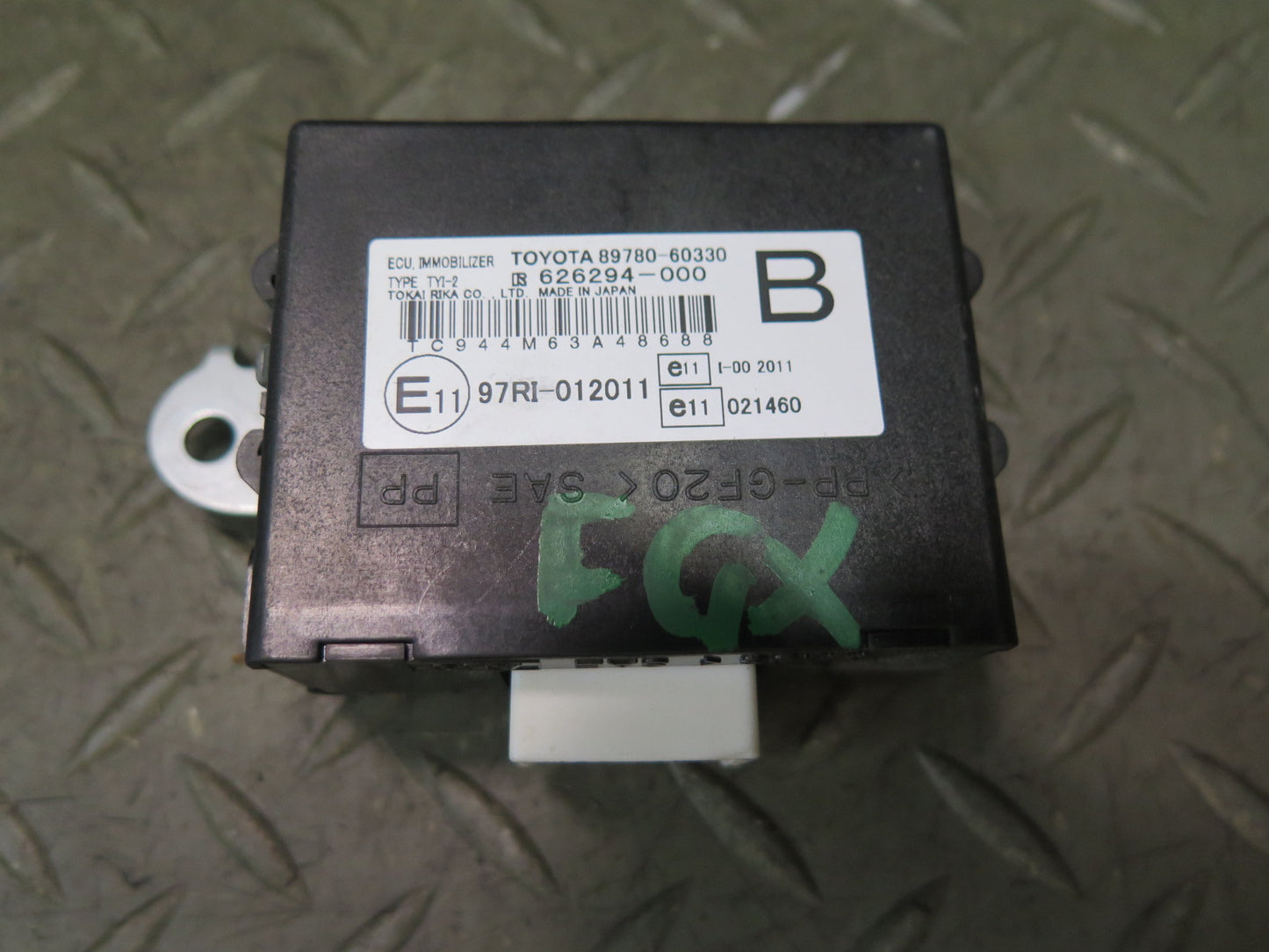 2006 Lexus UZJ120L GX470 2UZFE Engine ECU ECM Immobilizer Tailgate Lock KEY Set