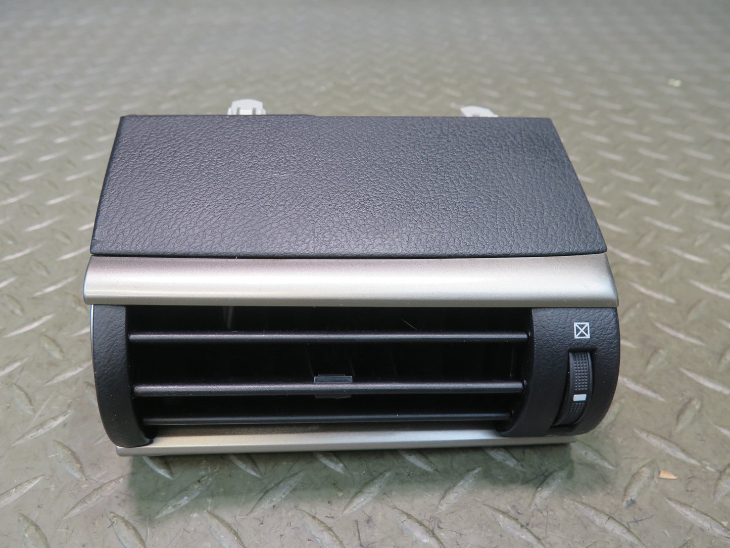 16-20 Lexus GSC16L RC300 F-sport Front Left & Right Dashboard Air Vent Set OEM