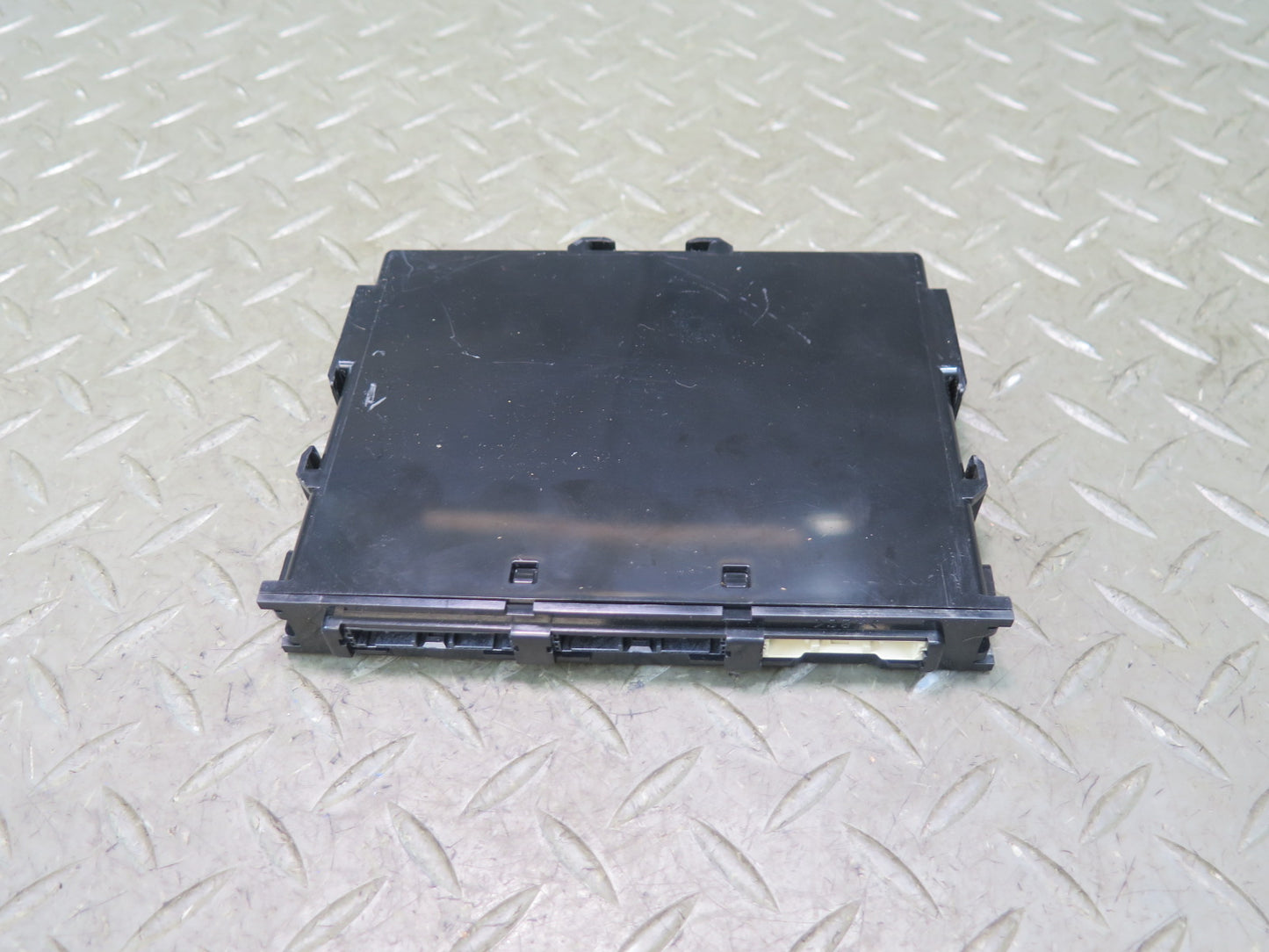 16-20 Lexus GSC16L RC350 RC300 RC200T Smart KEY Keyless Entry Control Module OEM