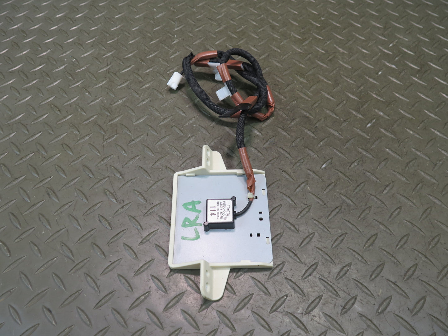 15-17 Lexus GSC16L RC300 GPS Navigation Antenna Receiver Control Module OEM
