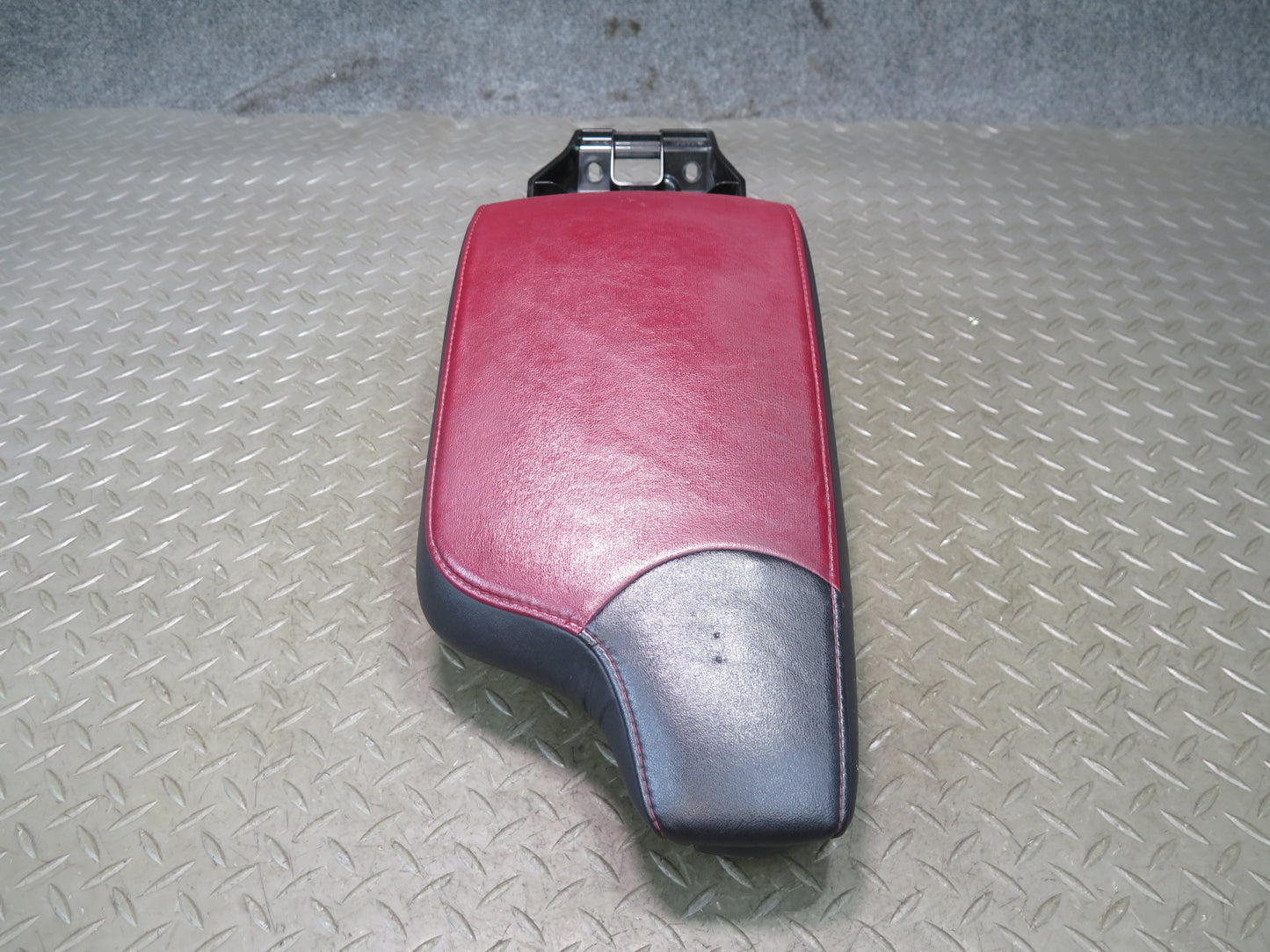 15-18 Lexus GSC16L RC350 RC300 Center Console Leather Armrest Lid OEM