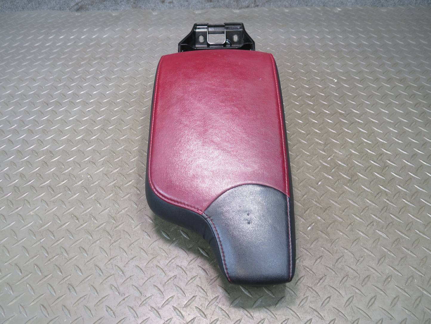 15-18 Lexus GSC16L RC350 RC300 Center Console Leather Armrest Lid OEM