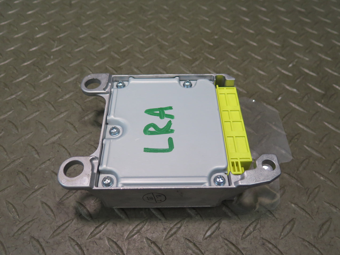 16-17 LEXUS GSC16L RC350 RC300 CENTRAL MAIN SRS AIR BAG CONTROL ECU MODULE 89170-24170 OEM
