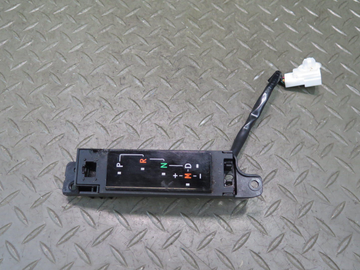 15-17 Lexus GSC16L RC350 RC300 Shift Shifter Gear Position Indicator OEM