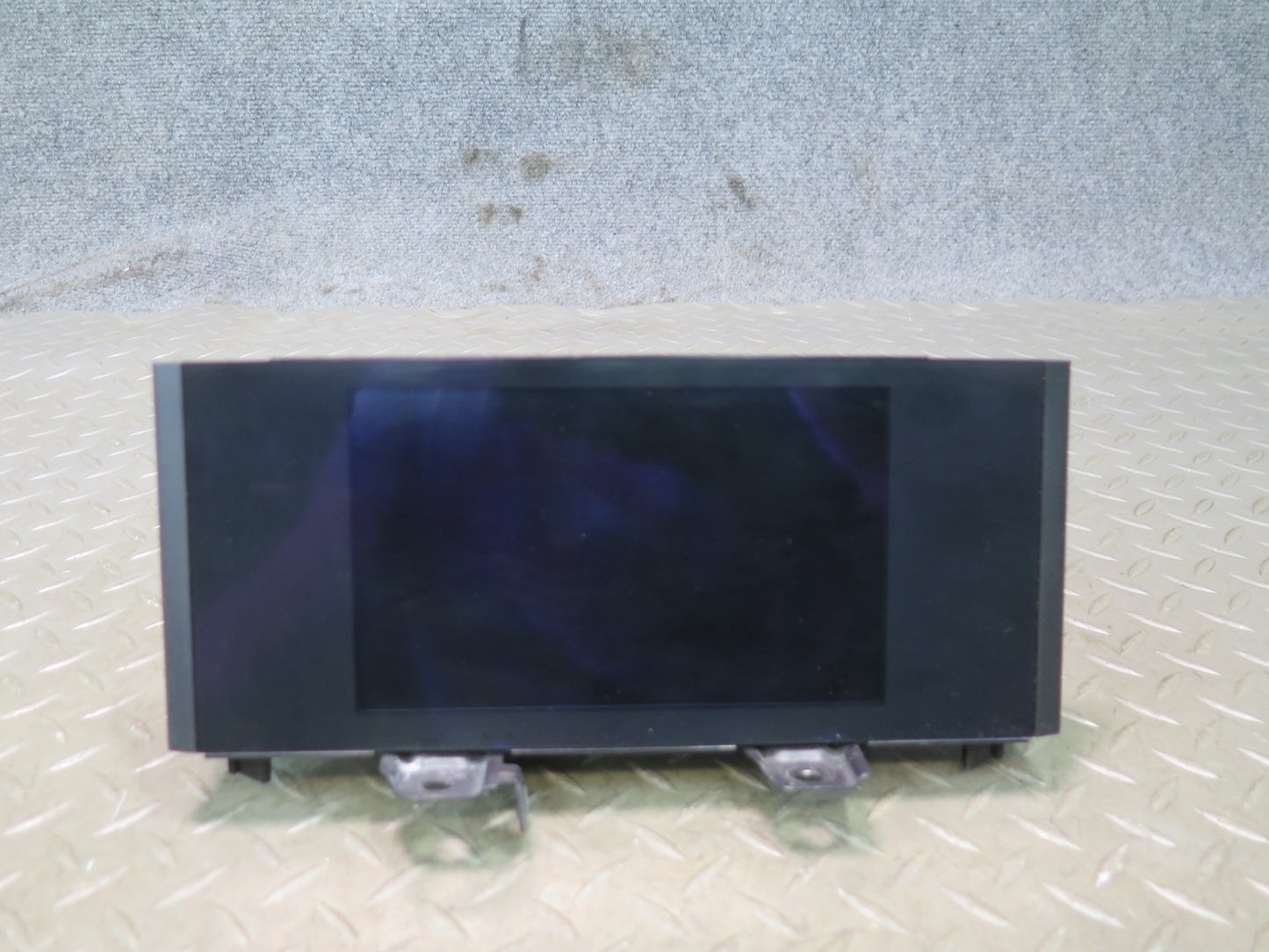 15-17 Lexus GSC16L RC350 RC300 Navigation Display Screen 86110-53022 OEM