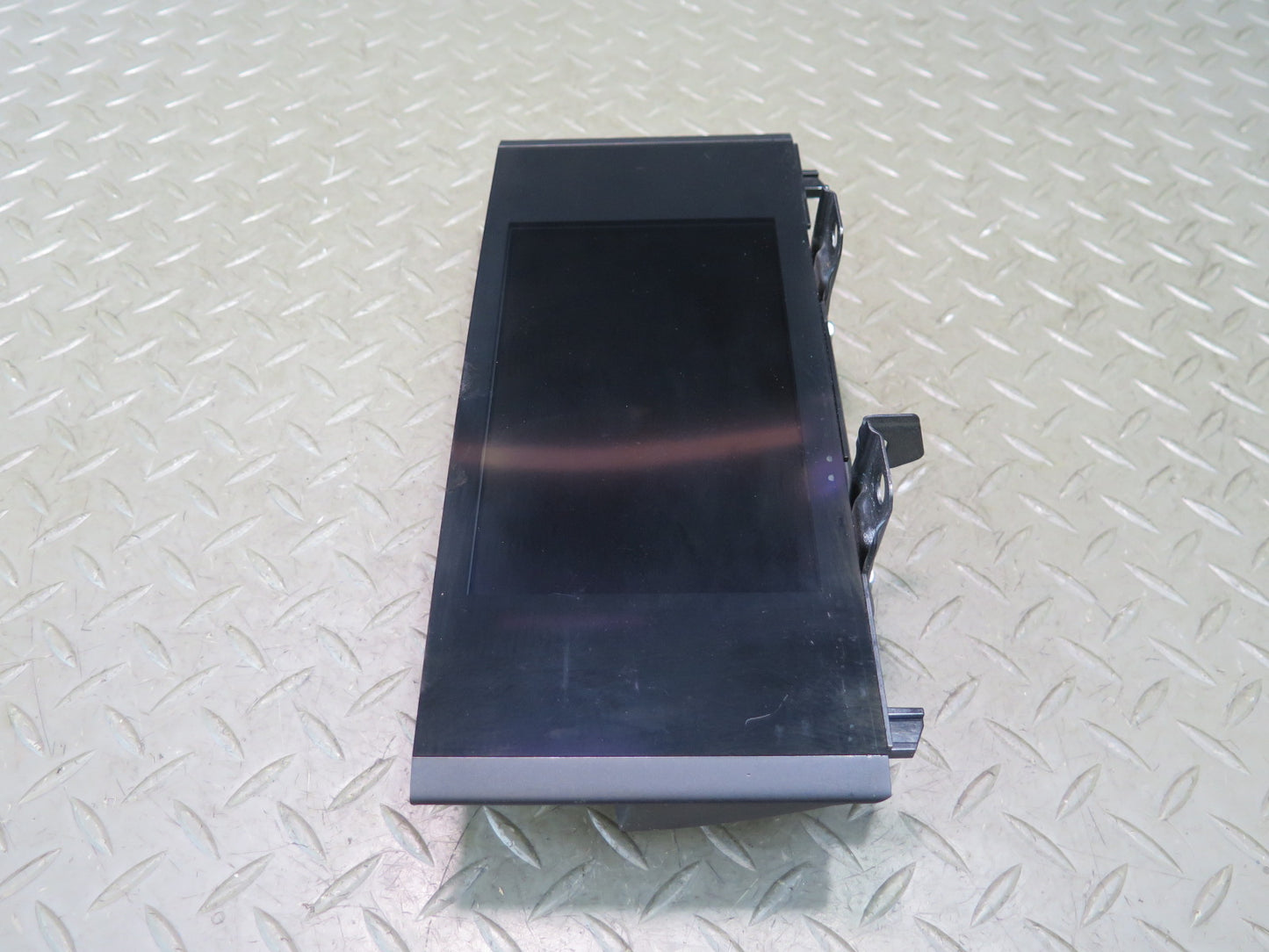 15-17 Lexus GSC16L RC350 RC300 Navigation Display Screen 86110-53022 OEM