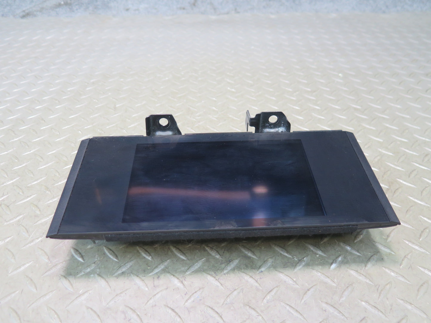 15-17 Lexus GSC16L RC350 RC300 Navigation Display Screen 86110-53022 OEM