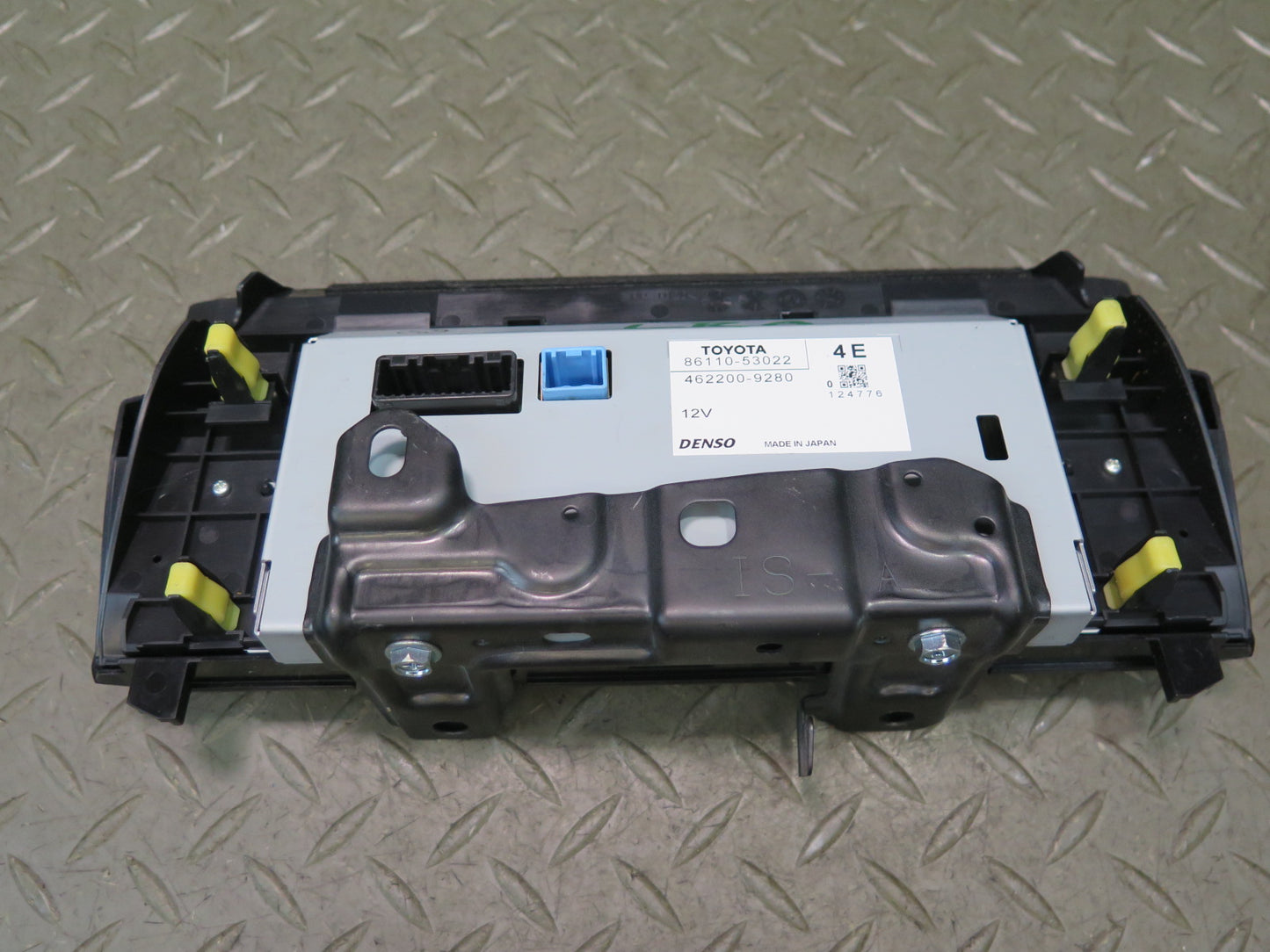 15-17 Lexus GSC16L RC350 RC300 Navigation Display Screen 86110-53022 OEM