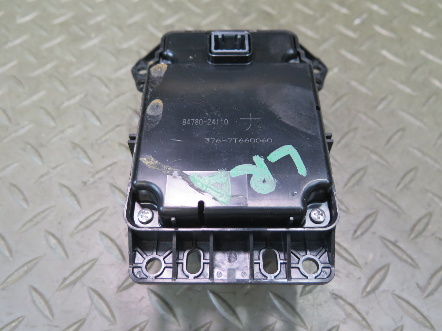 15-17 Lexus GSC16L RC350 RC300 Navigation Display Touch Pad Controller OEM