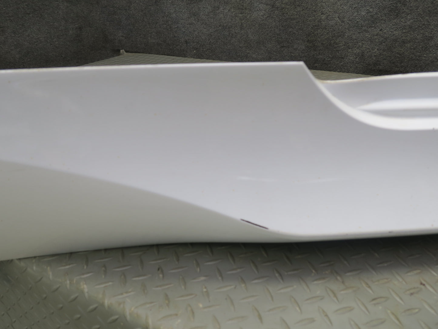16-25 Lexus GSC16L RC350 RC300 F Sport Right Rocker Panel Side Skirt White OEM
