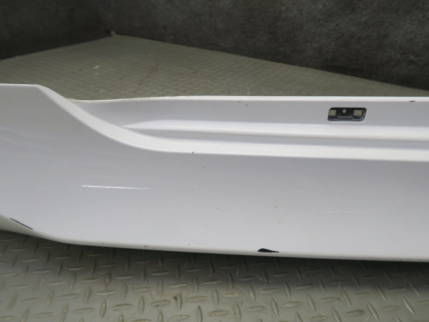 16-25 Lexus GSC16L RC350 RC300 F Sport Right Rocker Panel Side Skirt White OEM