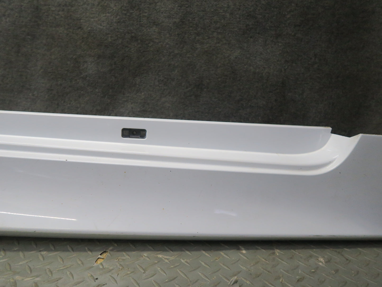 16-25 Lexus GSC16L RC350 RC300 F Sport Right Rocker Panel Side Skirt White OEM